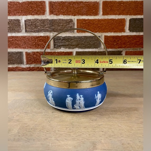 Wedgwood Etruria Blue Jasperware Butter/Sugar Sacrifice Figures (c.1910s) - Picture 6 of 16